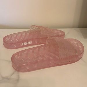 Pink Fenty Puma Jelly Slides- NEVER WORN, size 8.5